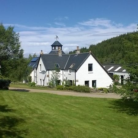 Stronavaich Cairngorm Guest House Томинтоул Экстерьер фото